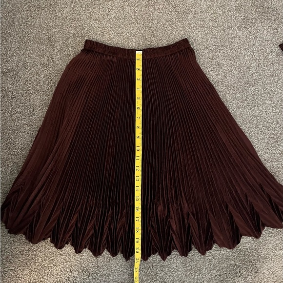 Designer cocktail suit Worn once - Picture 2 of 6